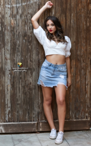 Alice-7933