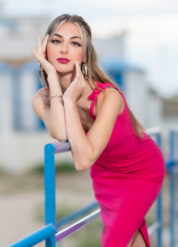 Sara-9613