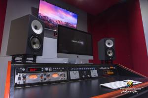 Studio Fonico-23