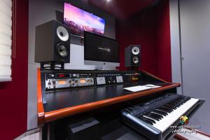 Studio Fonico-24