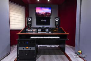 Studio Fonico-3