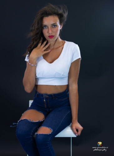 model-5944 (1)